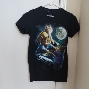 Threadless Black Graphic Tee with Piano-Playing Cats and Moon